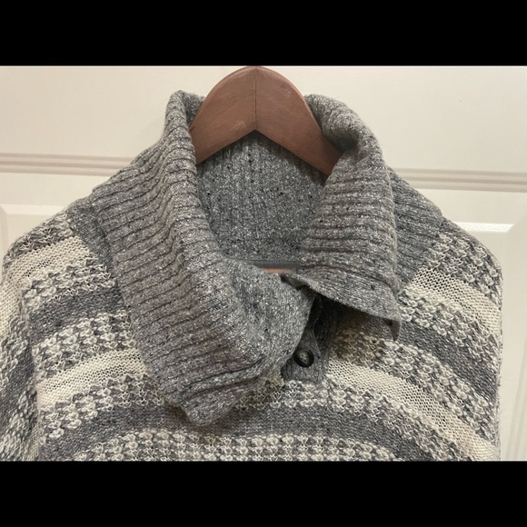 Change of the Moon tunic - Picture 3 of 4